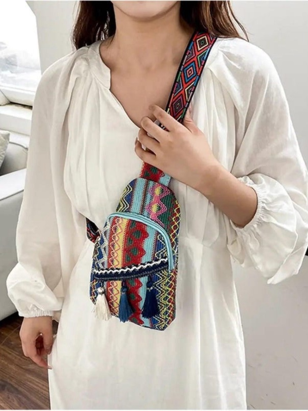 Bohemian ethnic style sling bag features vibrant geometric woven NEW